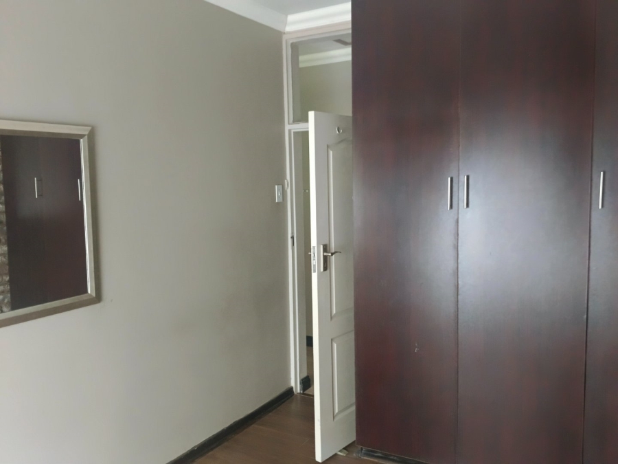 To Let 4 Bedroom Property for Rent in Riebeeckstad Free State
